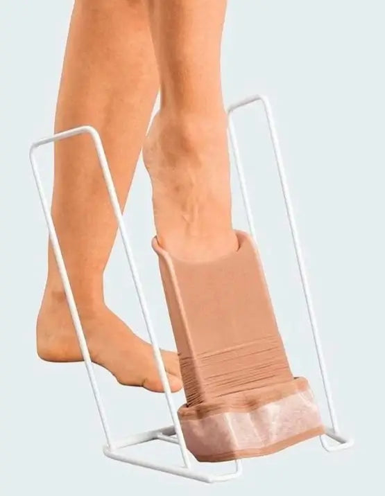 aide pour enfiler des chaussettes et des bas de contention