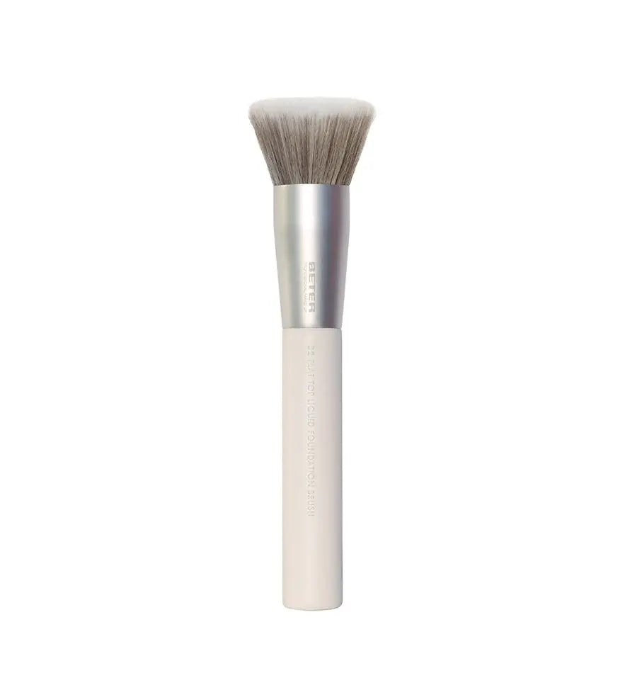 Beter Kabuki Fluid Make-Up Brush No. 82 Synthetic Hair