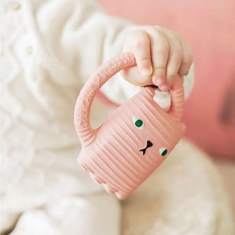 Oli&Carol Ginge Cat Teether