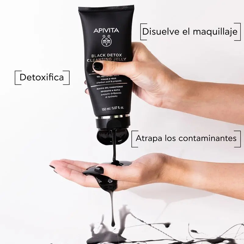 APIVITA Black Detox Cleanser avec charbon actif et propolis 150 ml