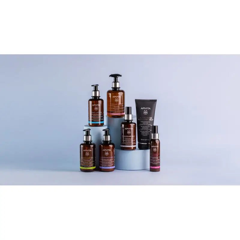 APIVITA Black Detox Cleanser avec charbon actif et propolis 150 ml