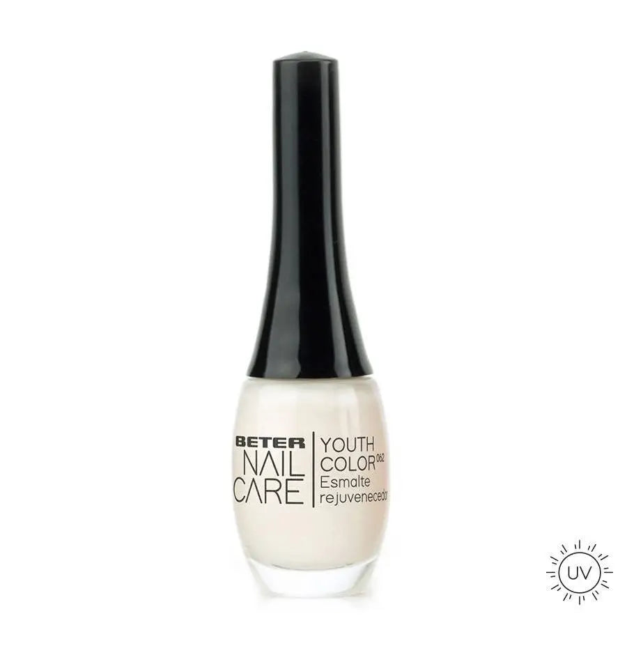 Beter Nail Care Youth Colour 062 Rejuvenating Nail Polish Beige French Manicure