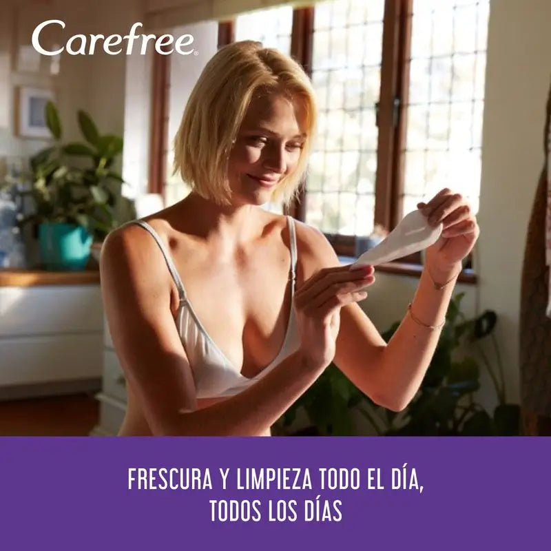 Carefree Plus Large Light Fragrance 36Packs
