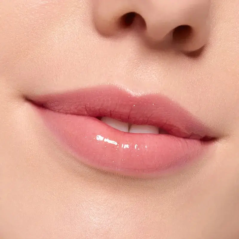 Essence Sweet Milk Lip Gloss Bomb 01, 10 ml