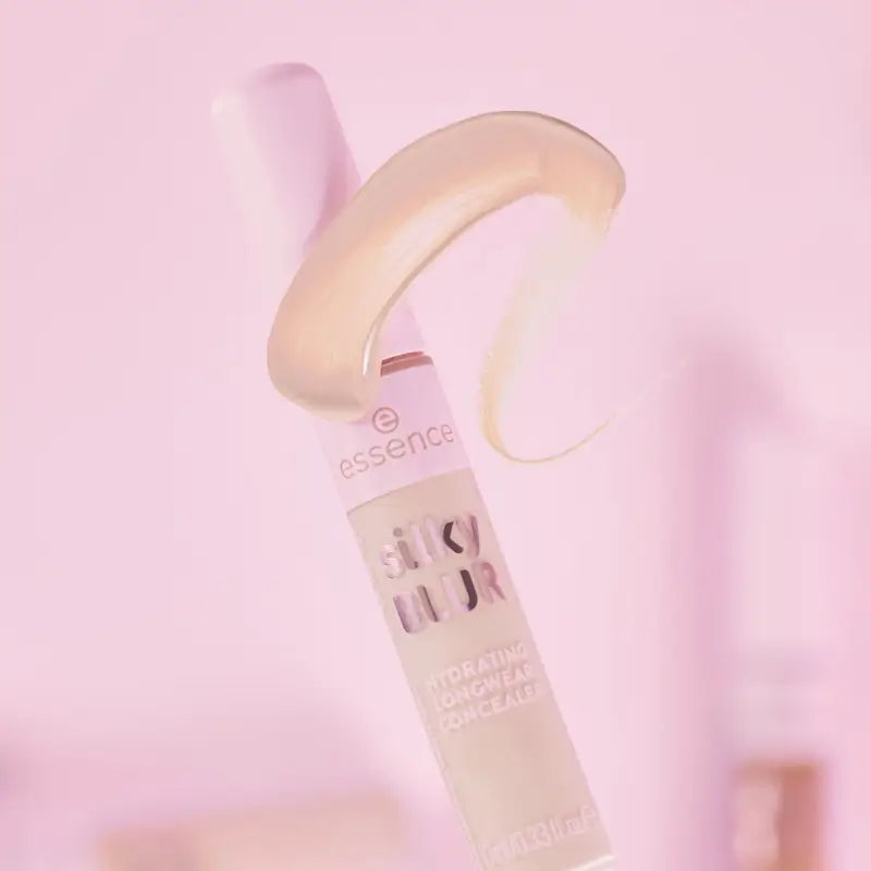 Essence Silky Blur Correcteur hydratant longue durée 100, 10 ml