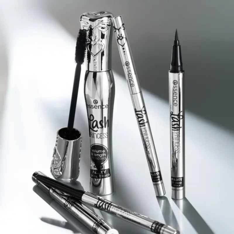 Essence Crayon pour les yeux longue tenue Lash Princess Party 01, 0,3 g