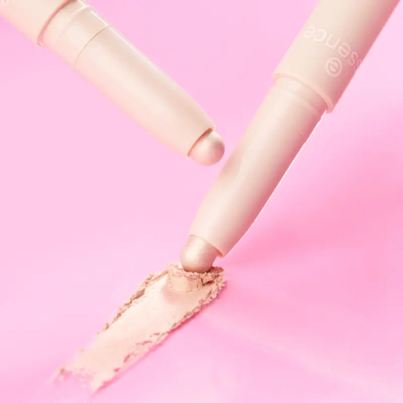 Essence Ombre à paupières en stick Blur Nude 05, 1,2 g