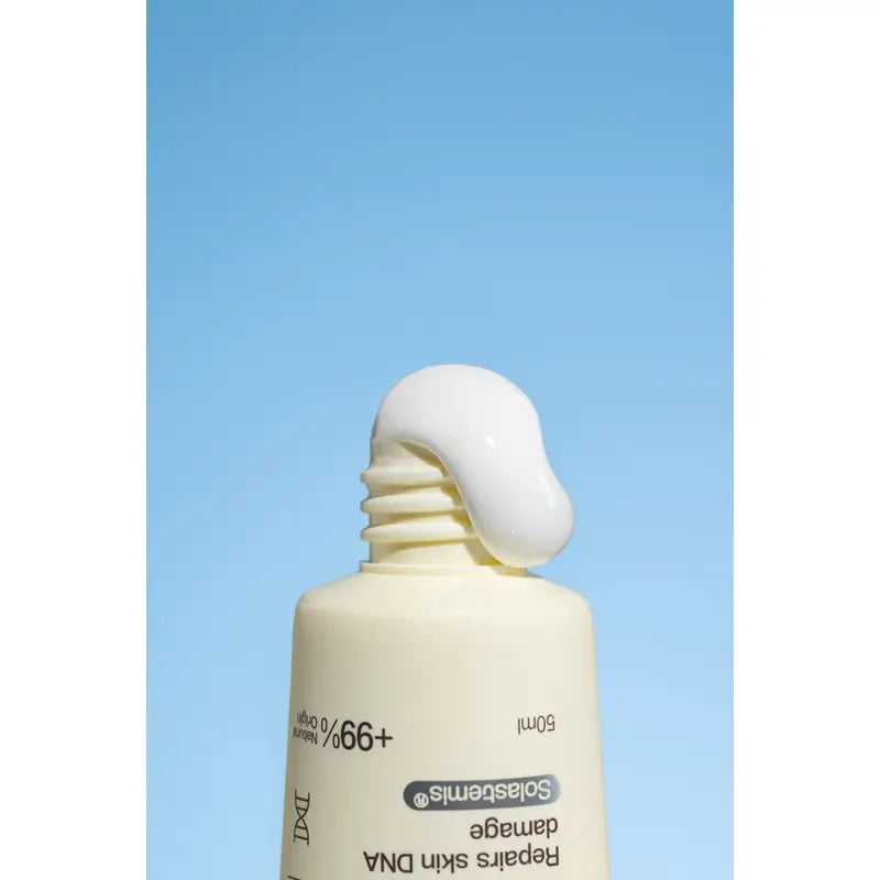 Freshly D+ Natural Suncare Age-Repair Spf50, 50 ml