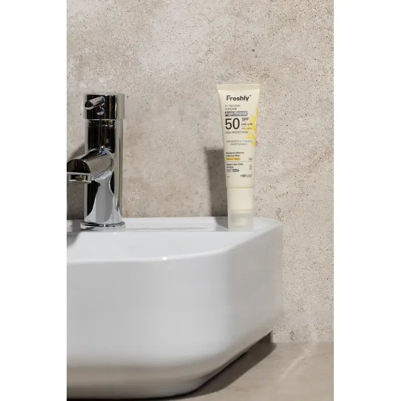 Freshly D+ Natural Suncare Age-Repair Spf50, 50 ml