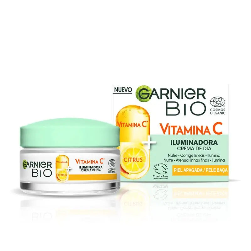 La crème de jour éclaircissante Garnier à la vitamine C nourrit, corrige les rides et redonne de l'éclat jour après jour.