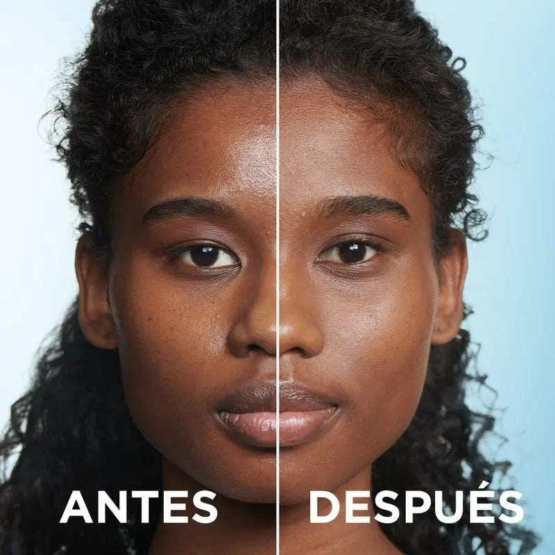 Le gel nettoyant hydratant Garnier Pure Active à l'acide hyaluronique, au céramide et à l'argile élimine les impuretés, la graisse et le maquillage.