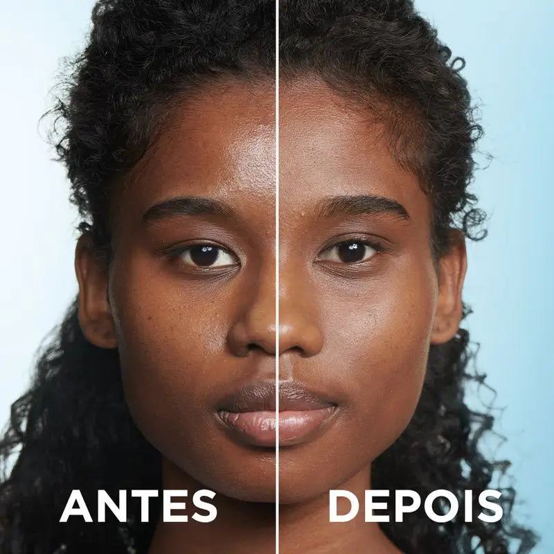 Le gel nettoyant hydratant Garnier Pure Active à l'acide hyaluronique, au céramide et à l'argile élimine les impuretés, la graisse et le maquillage.