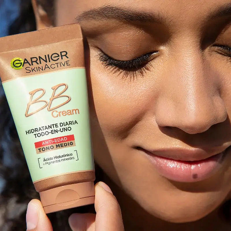 Garnier Skinactive Bb Cream Anti Age Medium Tone. Hydratant Tout-en-Un Avec Couleur Spf15, 50Ml