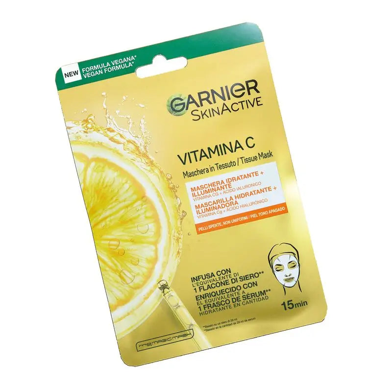 Masque facial Garnier Tissue avec vitamine C et acide hyaluronique. La peau est intensément hydratée et visiblement plus lumineuse et plus lisse.
