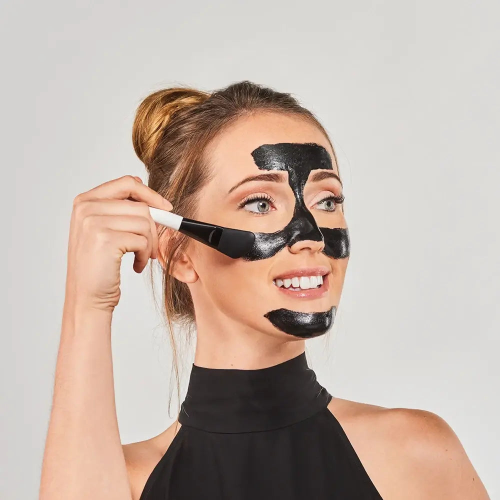 Iroha Nature Masque Peel-Off nettoyant en profondeur - Charcoal , 18 gr