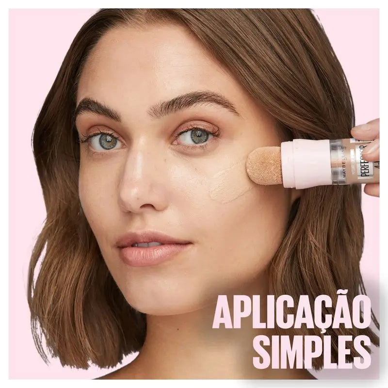 Maybelline New York Instant Perfector Glow 4-In-1, L'éclat que vous portez comme vous le voulez, Teinte 03 Medium Deep