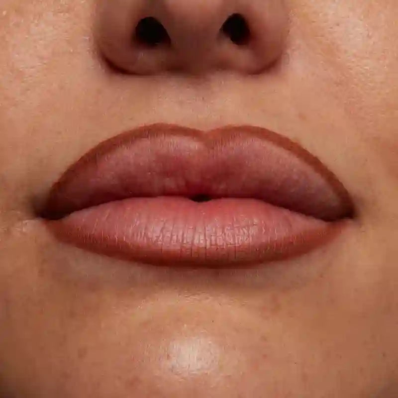 Nyx Line Loud Lipstick, Long Lasting, + Defined, + Thick, Total Baller 07 , 1,2 gr