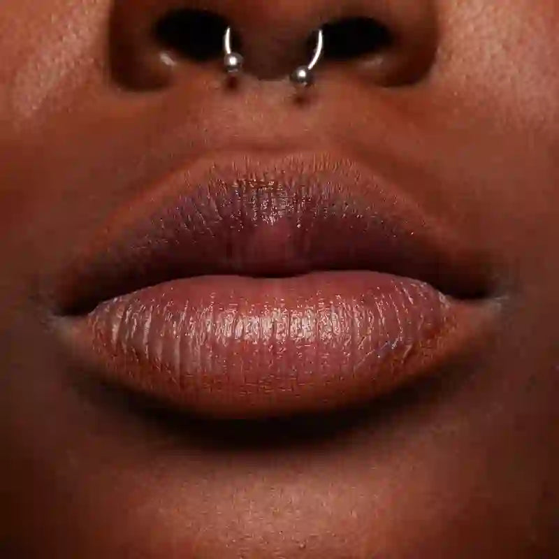 Nyx Line Loud Lipstick, Long Lasting, + Defined, + Thick, Total Baller 07 , 1,2 gr