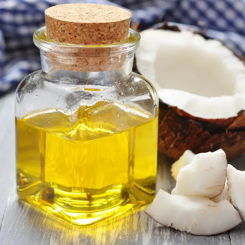 OGX Shampooing à l'huile miraculeuse de noix de coco, répare et ravive les cheveux abîmés, 385 ml