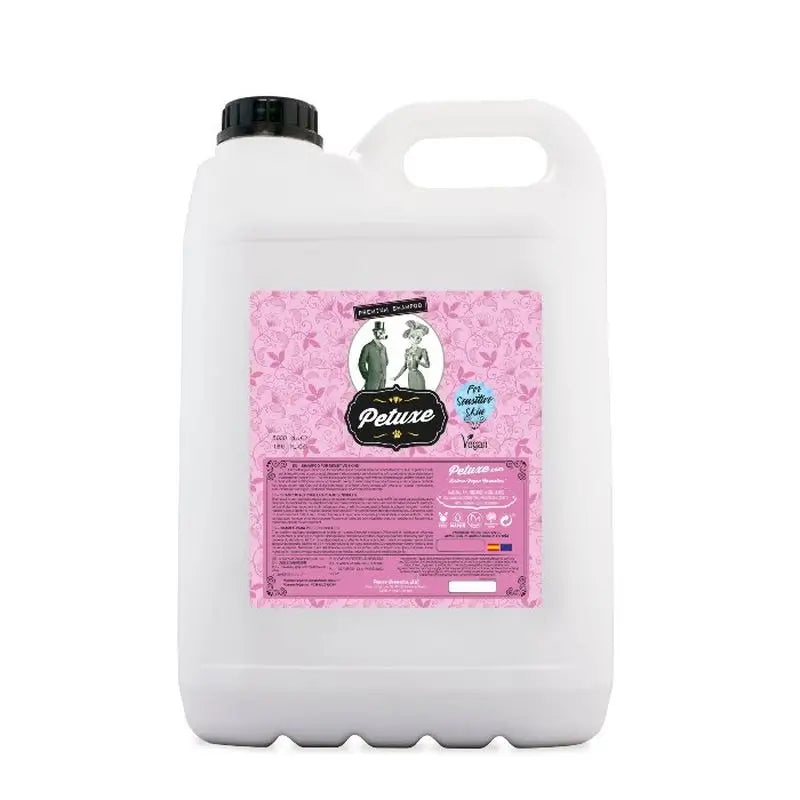 Petuxe Hypoallergenic Shampoo (Sensitive Skin). Zero%: Salt, Sulfates, Silicones,... 5000 Ml