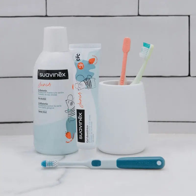 Brosse à dents pour bébés Suavinex +6 ans, rose