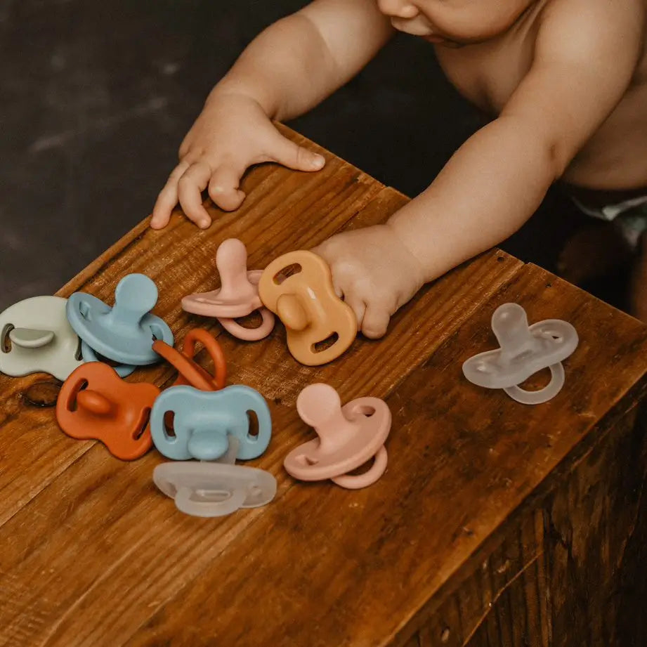 Suavinex Sucette en silicone, pour les bébés de 6 à 18 mois, moutarde