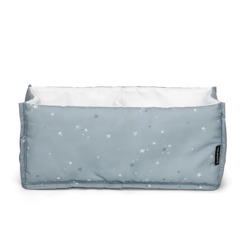 Suavinex Baby Gift Lait pour bébé 300 Ml + Mémoires de Cologne pour bébé 100 Ml + Lingettes + Jouet d'éveil, Bleu