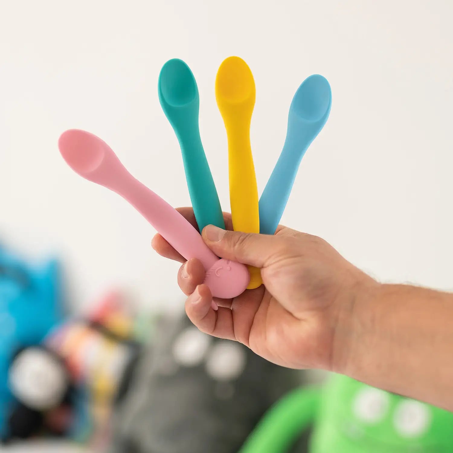 Suavinex Cuillère en Silicone pour Bébé +4 Mois, Couleur Verte